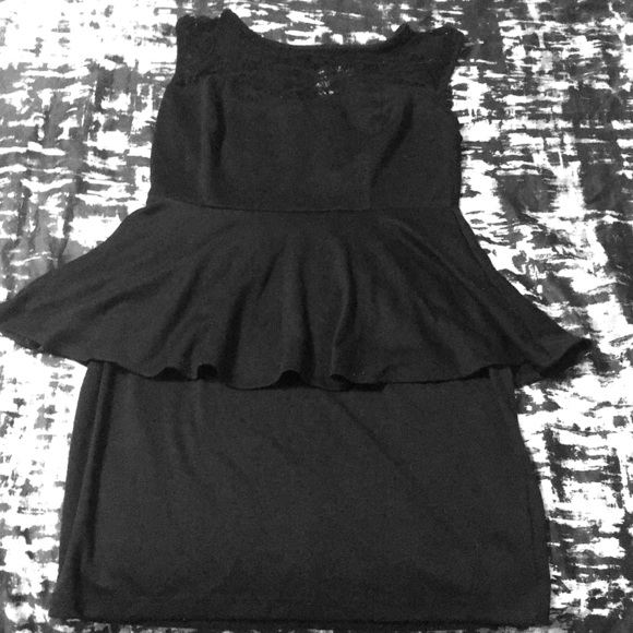LBD - Picture 2 of 3